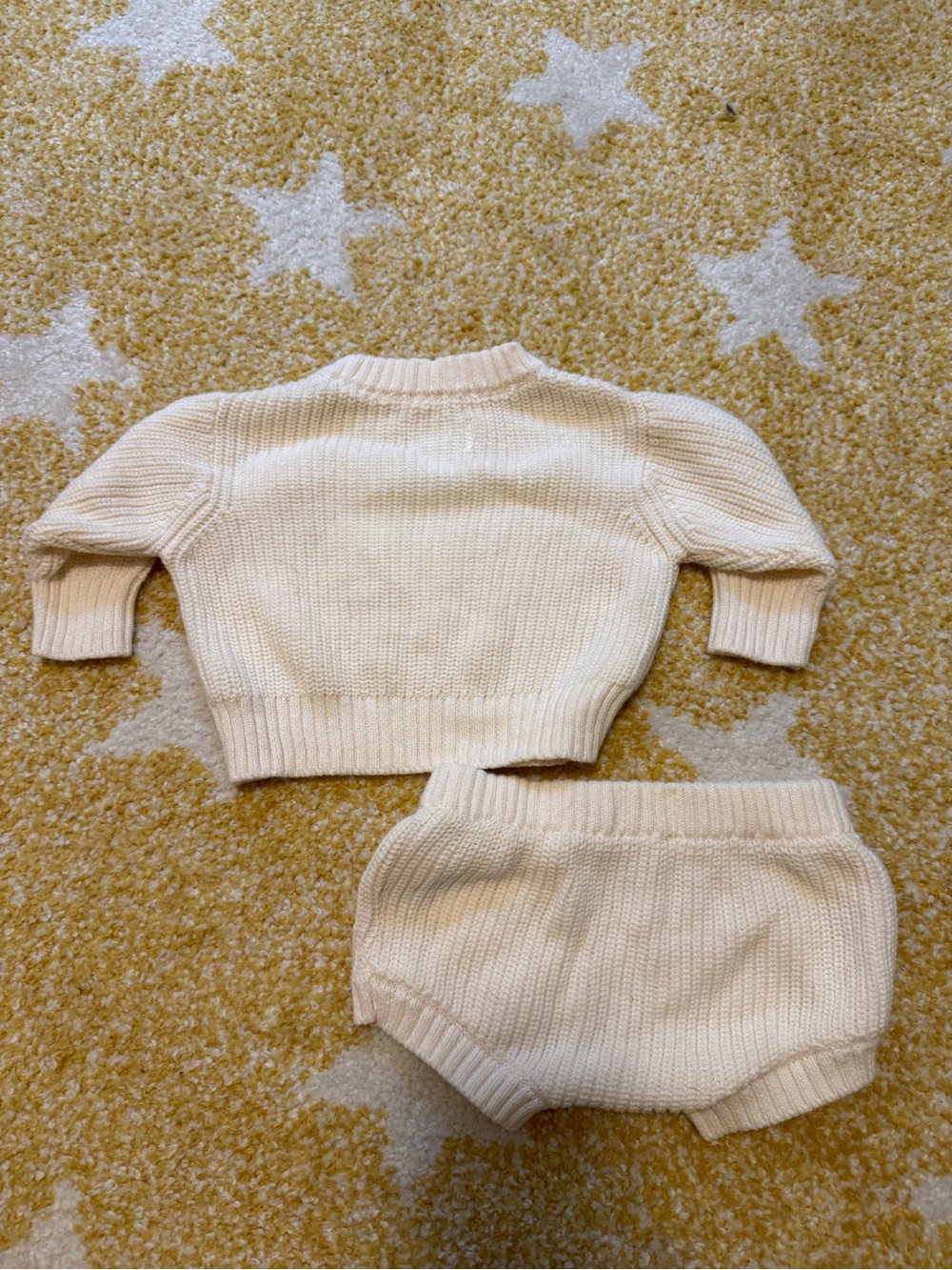 0-3 Sweater set - Picture 3 of 3